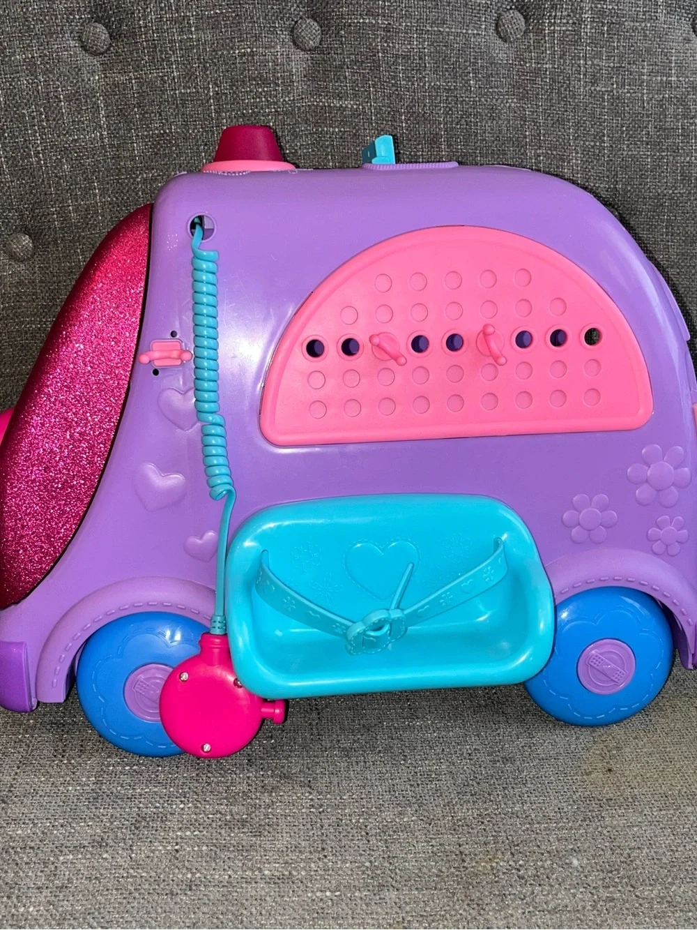 Disney Junior Doc McStuffins Get Better Talking Mobile Doctor Car RARE HTF